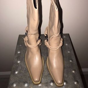 Never worn western style boots light beige size 6